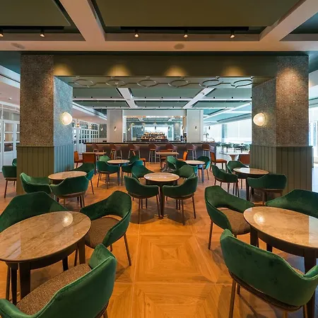 Catalonia Donosti 酒店 4*